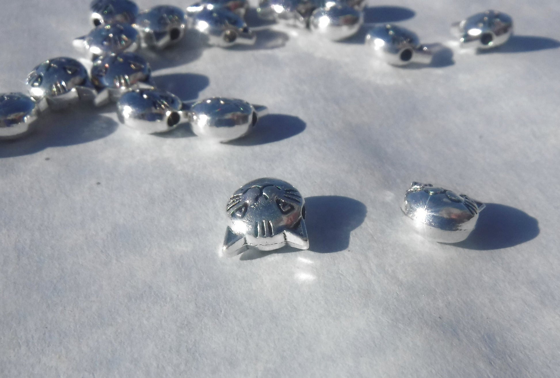 Cat Beads - Silver-Toned 15mm - Tibetan Style Feline Faces