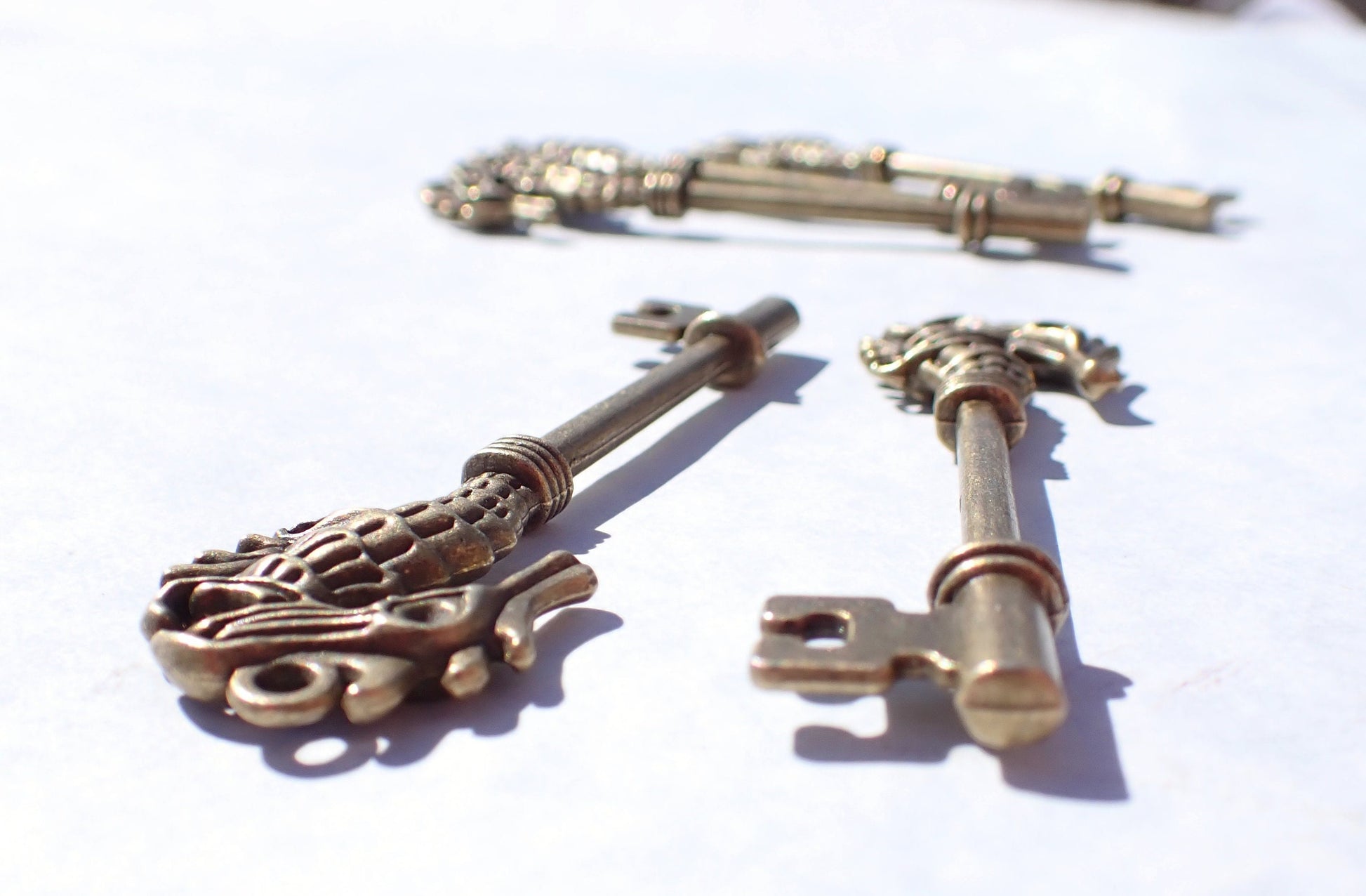 Seahorse Keys - Set of 2 New Bronze Toned Skeleton Keys Charms for Mosaics Mixed Media Art Jewelry