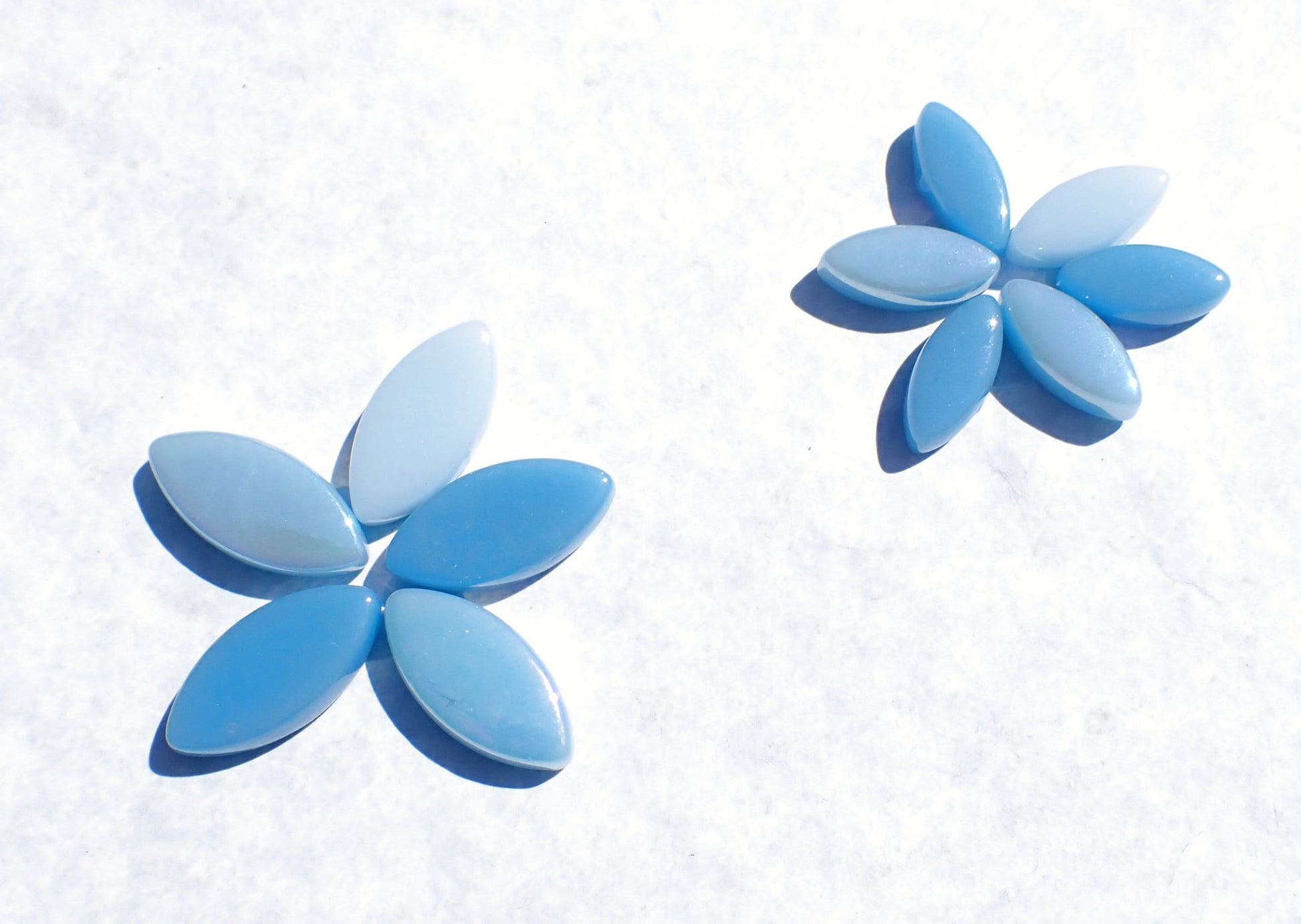 Shades of Blue Glass Leaves - 50g of Petals in 14mm and 19mm Mix of 2 Sizes - Himalayan Poppy