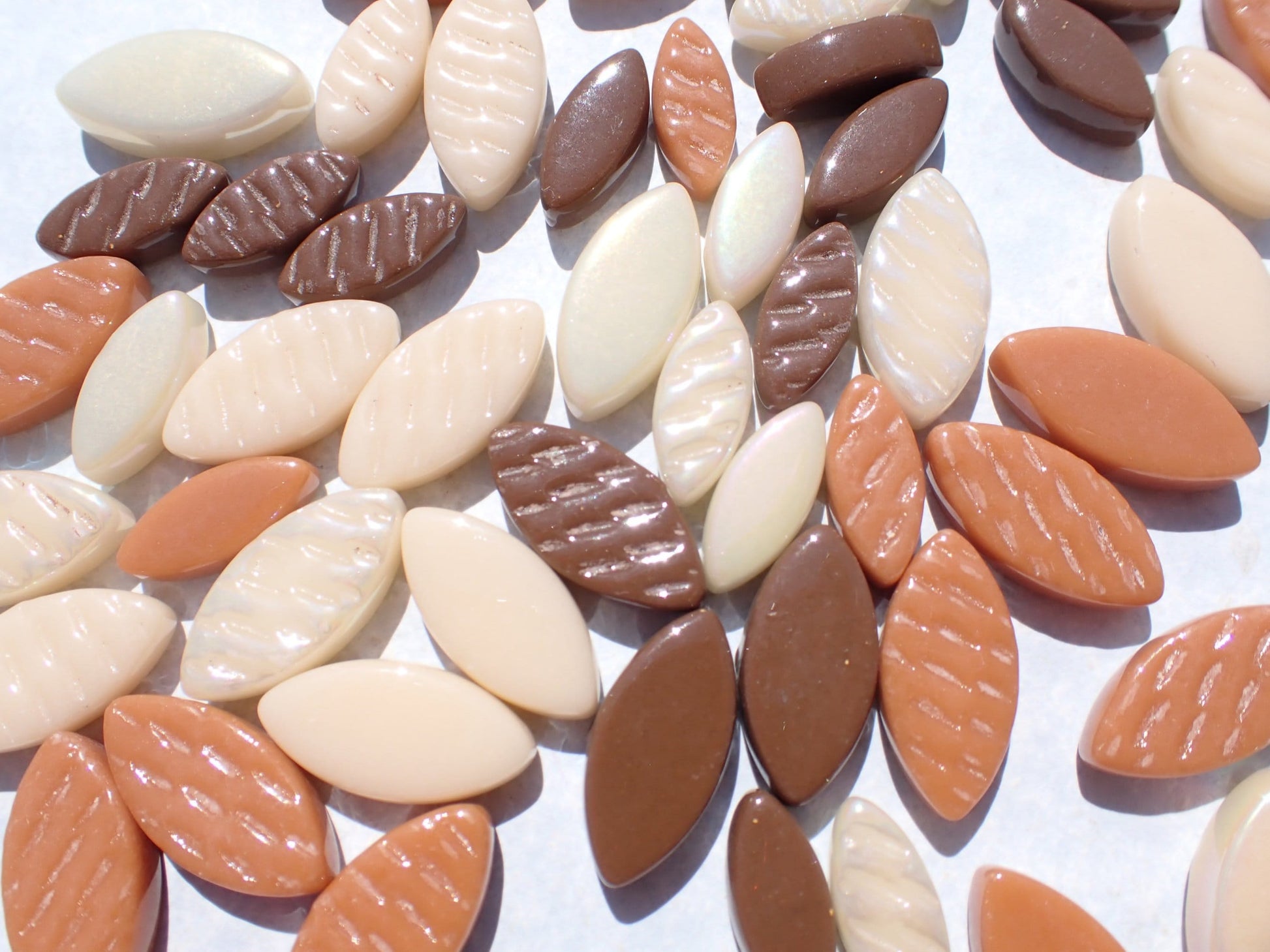 Shades of Brown Glass Leaves - 50g of Petals in 14mm and 19mm Mix of 2 Sizes - Autumn Mix